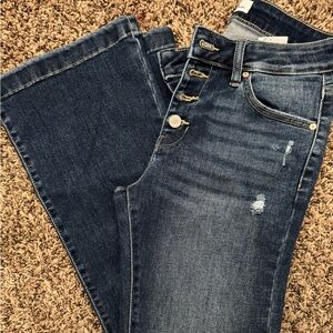 KanCan Petite flare jeans, they are a skinny flare. Mid rise 30” inseam